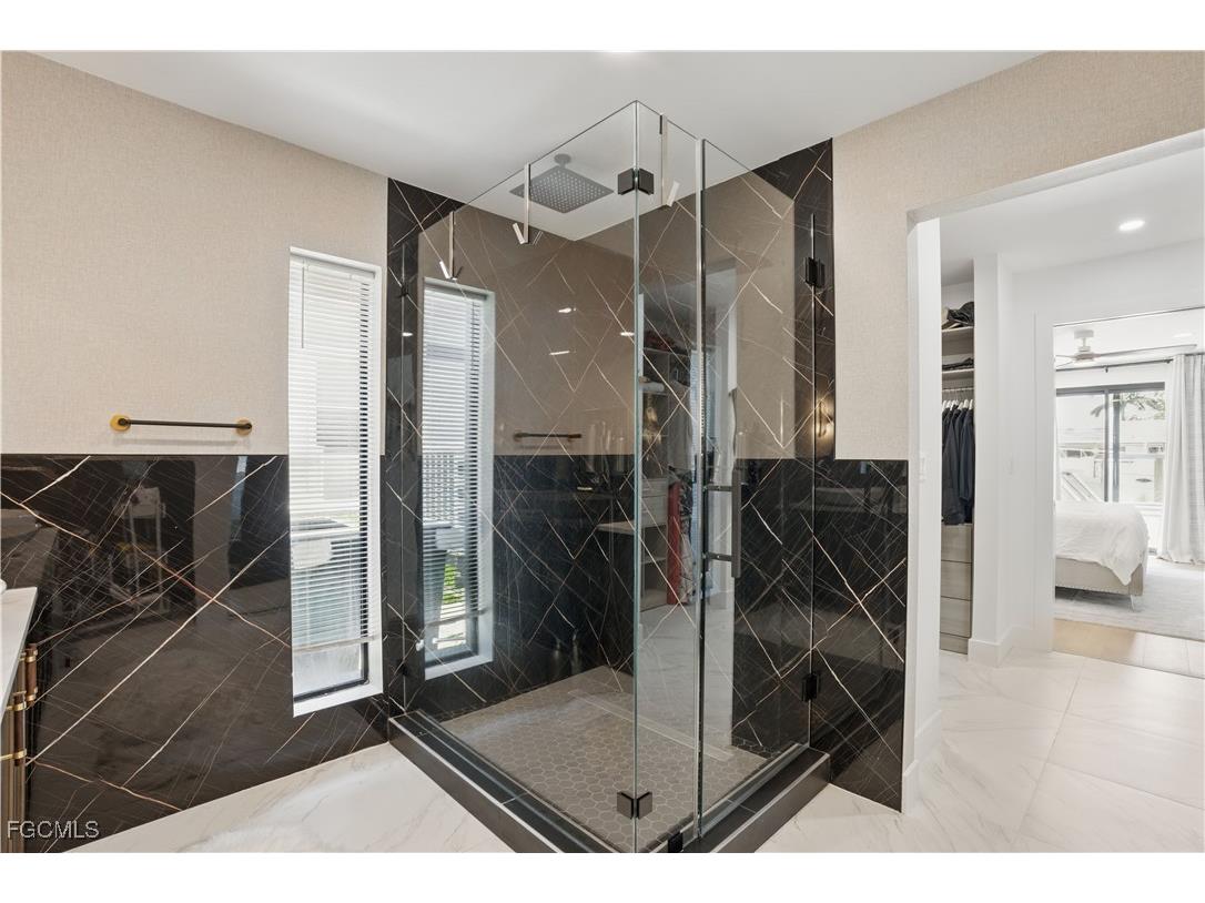 4918 Triton Court W Cape Coral FL 33904 2025019705 image30