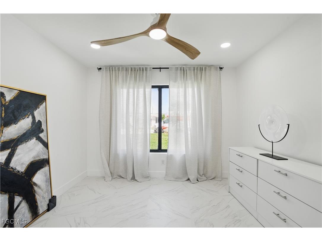 4918 Triton Court W Cape Coral FL 33904 2025019705 image34
