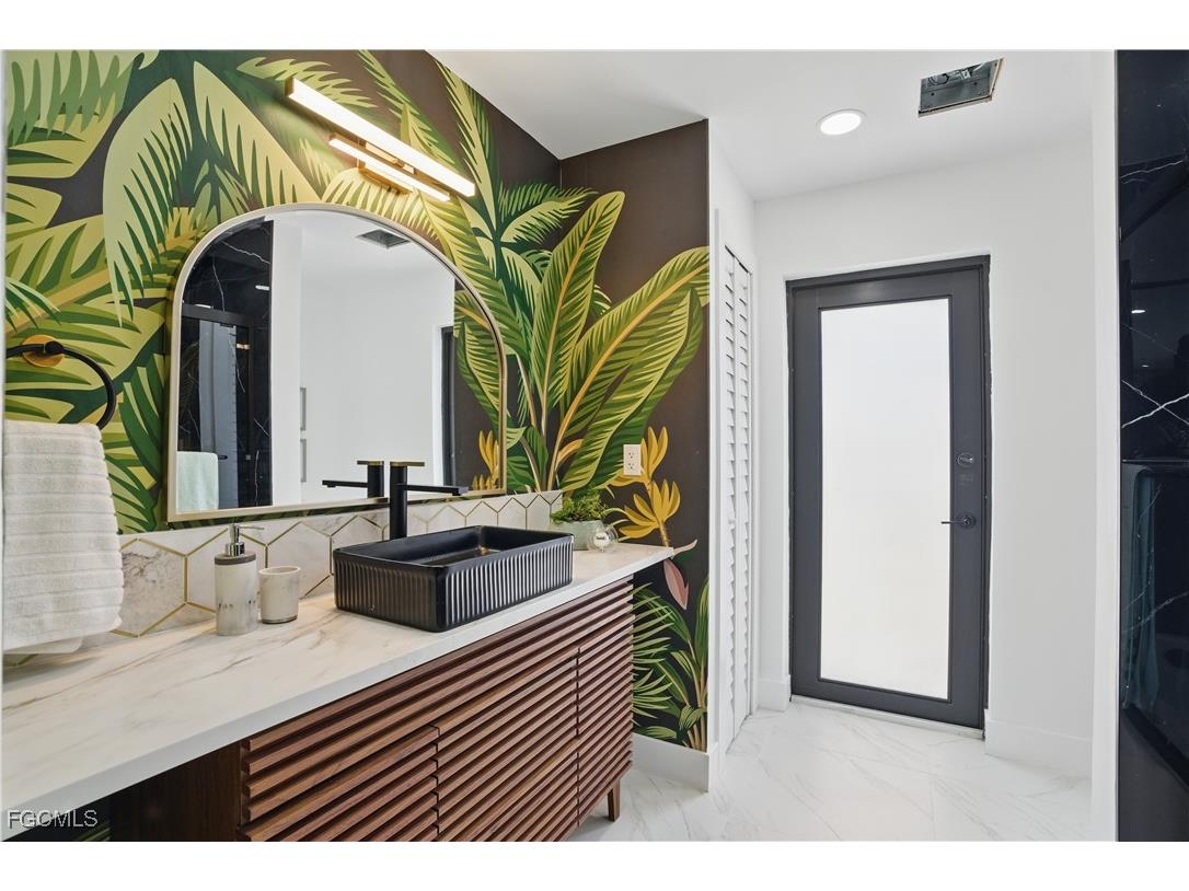 4918 Triton Court W Cape Coral FL 33904 2025019705 image37