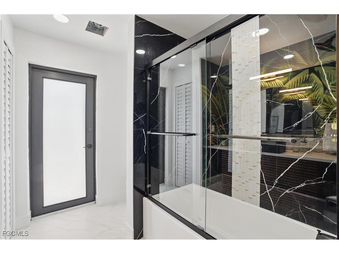 4918 Triton Court W Cape Coral FL 33904 2025019705 image38