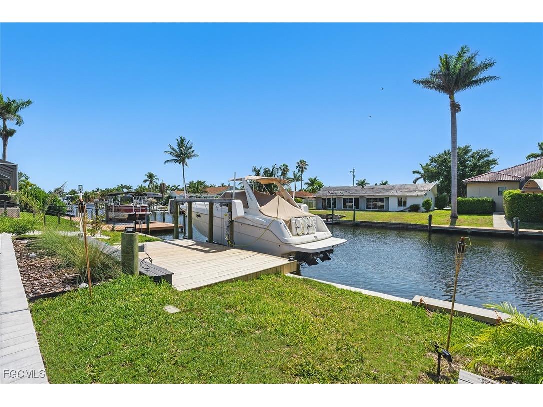 4918 Triton Court W Cape Coral FL 33904 2025019705 image45
