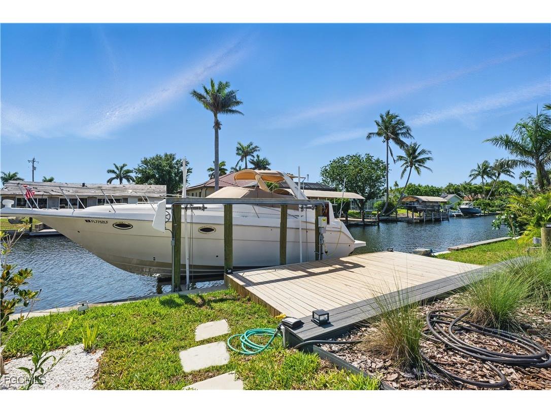 4918 Triton Court W Cape Coral FL 33904 2025019705 image50