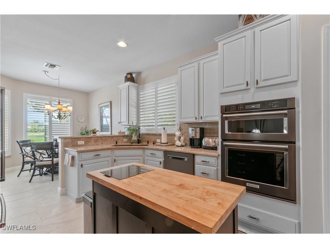 4919 Cerromar Dr Naples FL 34112 225065433 image12