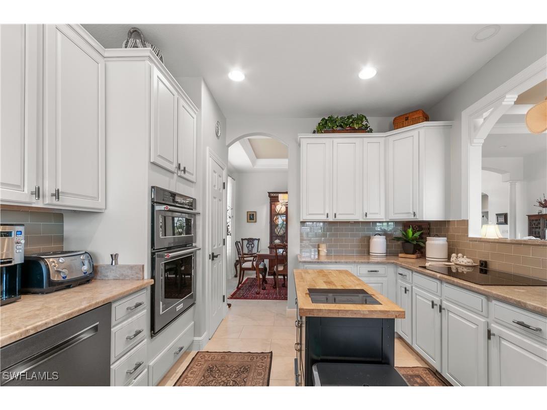 4919 Cerromar Dr Naples FL 34112 225065433 image13