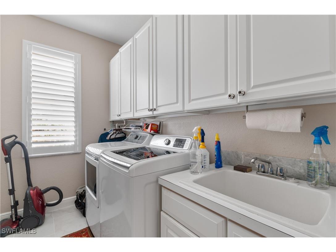 4919 Cerromar Dr Naples FL 34112 225065433 image19