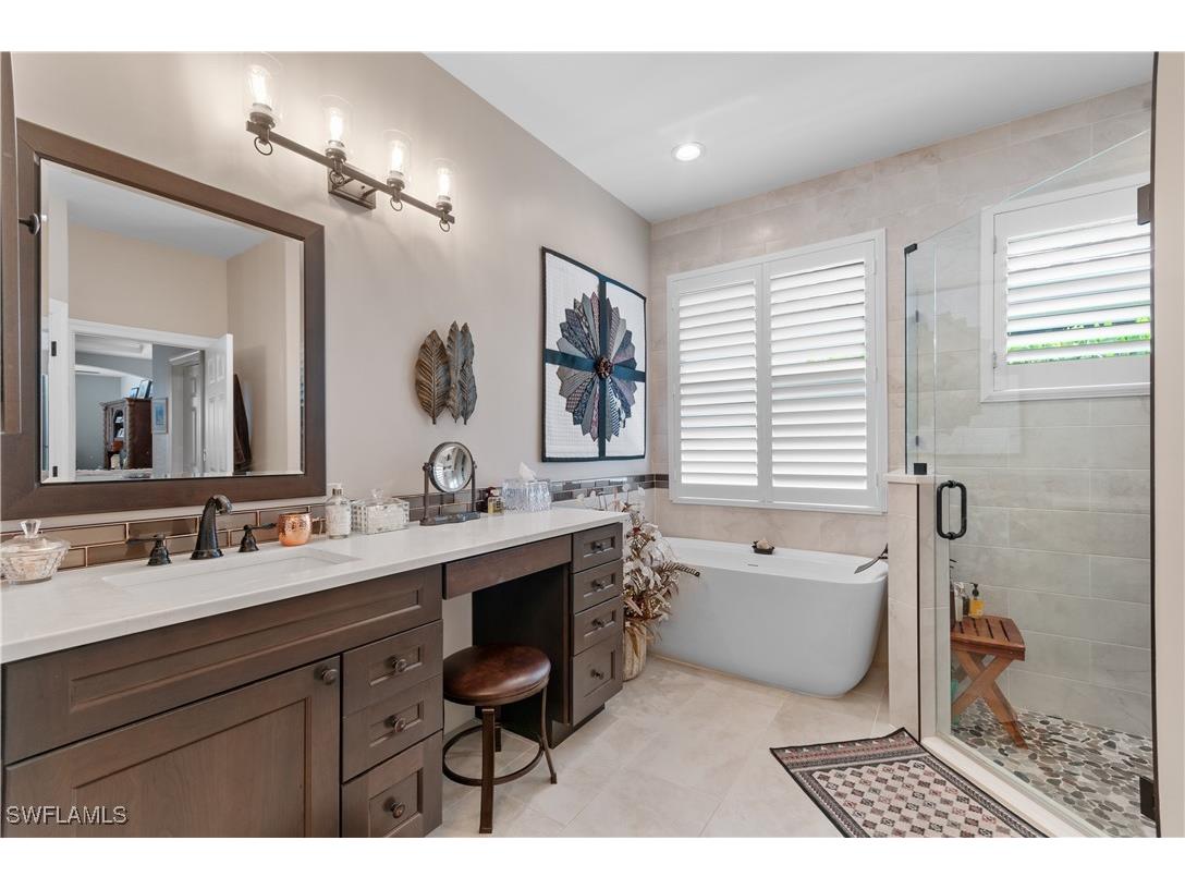 4919 Cerromar Dr Naples FL 34112 225065433 image25