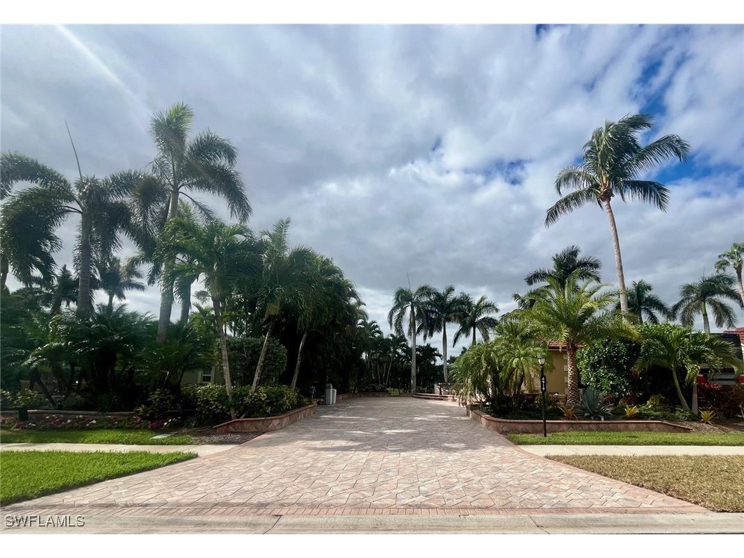 4919 Coach Lane Naples FL 34114 224094272 image1
