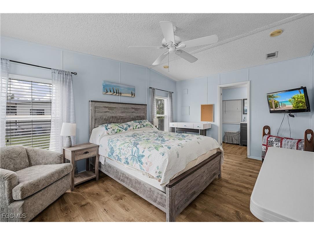 4919 Mullette Lane Saint James City FL 33956 2025013799 image19