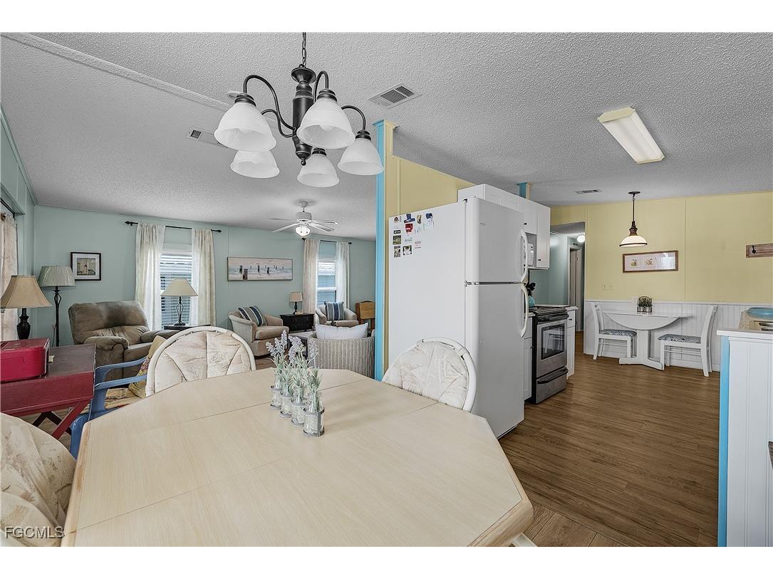 4919 Mullette Lane Saint James City FL 33956 2025013799 image9