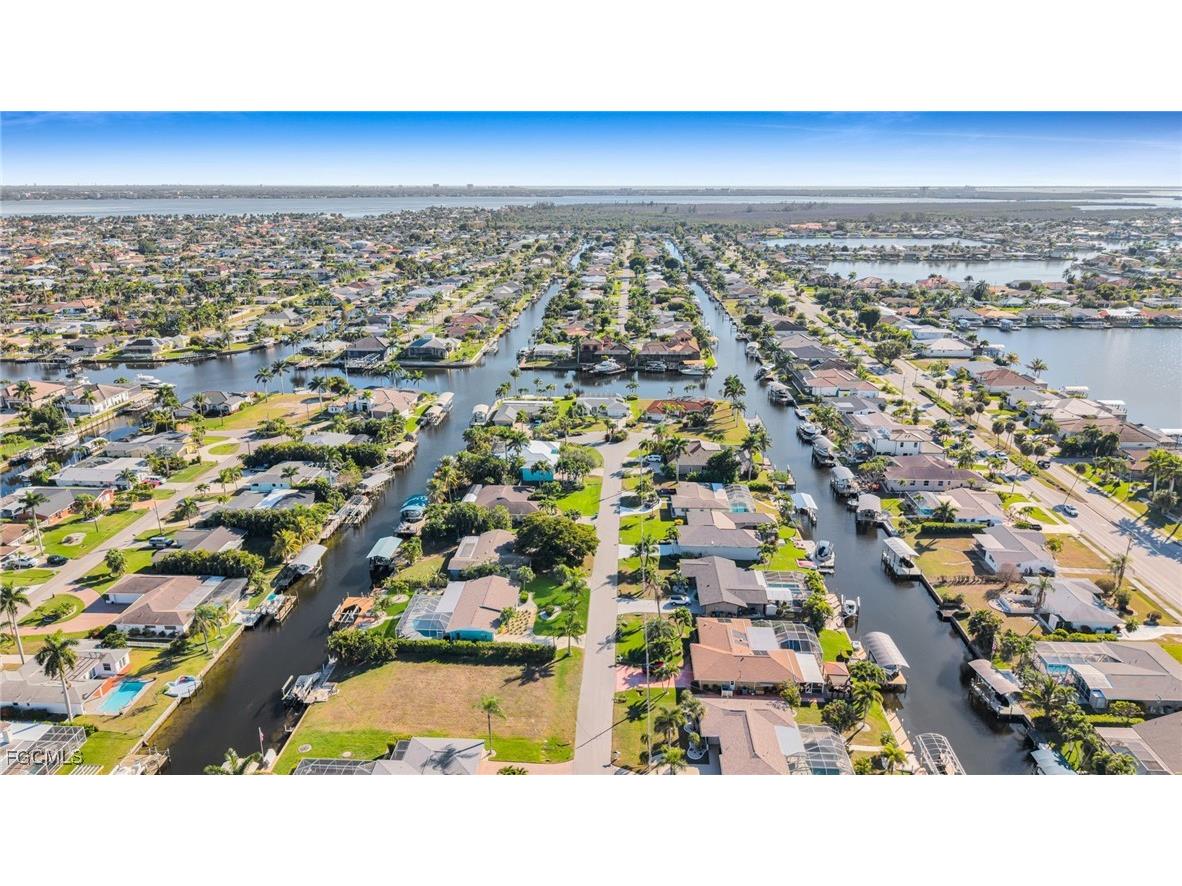 4919 SW 3rd Avenue Cape Coral FL 33914 2026003580 image5
