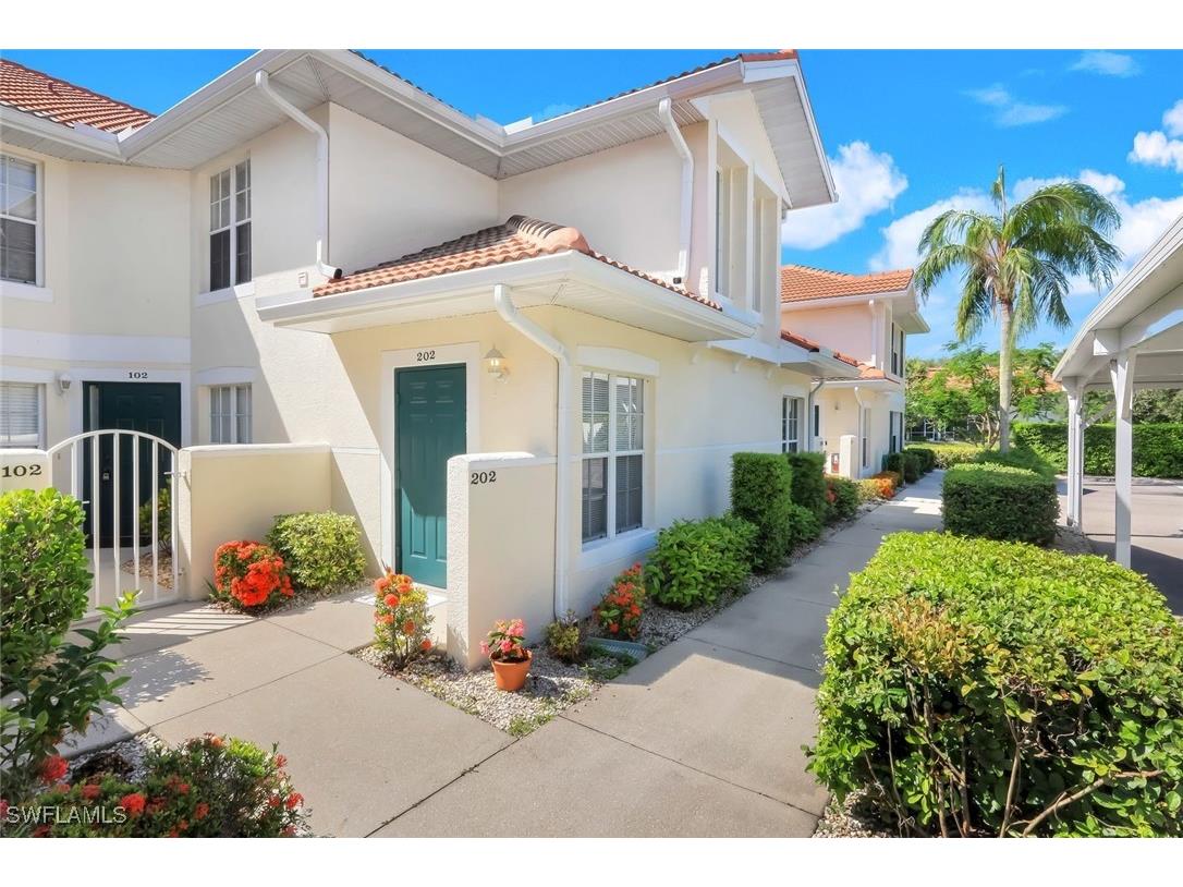 4920 Deerfield Way #B202 Naples FL 34110 225070859 image1
