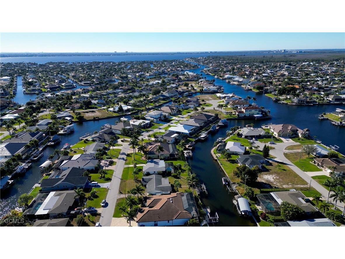 4920 Seville Court Cape Coral FL 33904 2026003857 image9