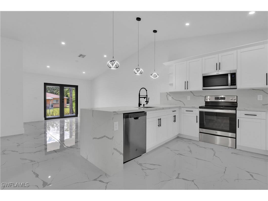 4921/4923 Leonard Boulevard S Lehigh Acres FL 33973 225071439 image8