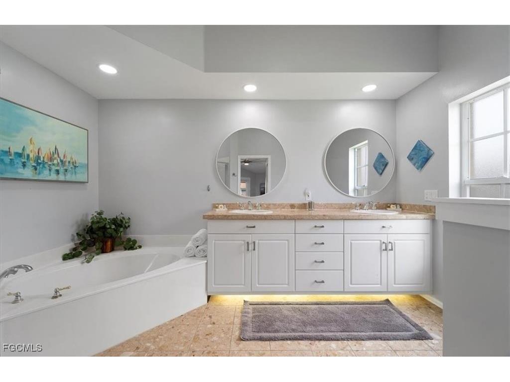 4921 SW 11th Place Cape Coral FL 33914 2025015457 image20