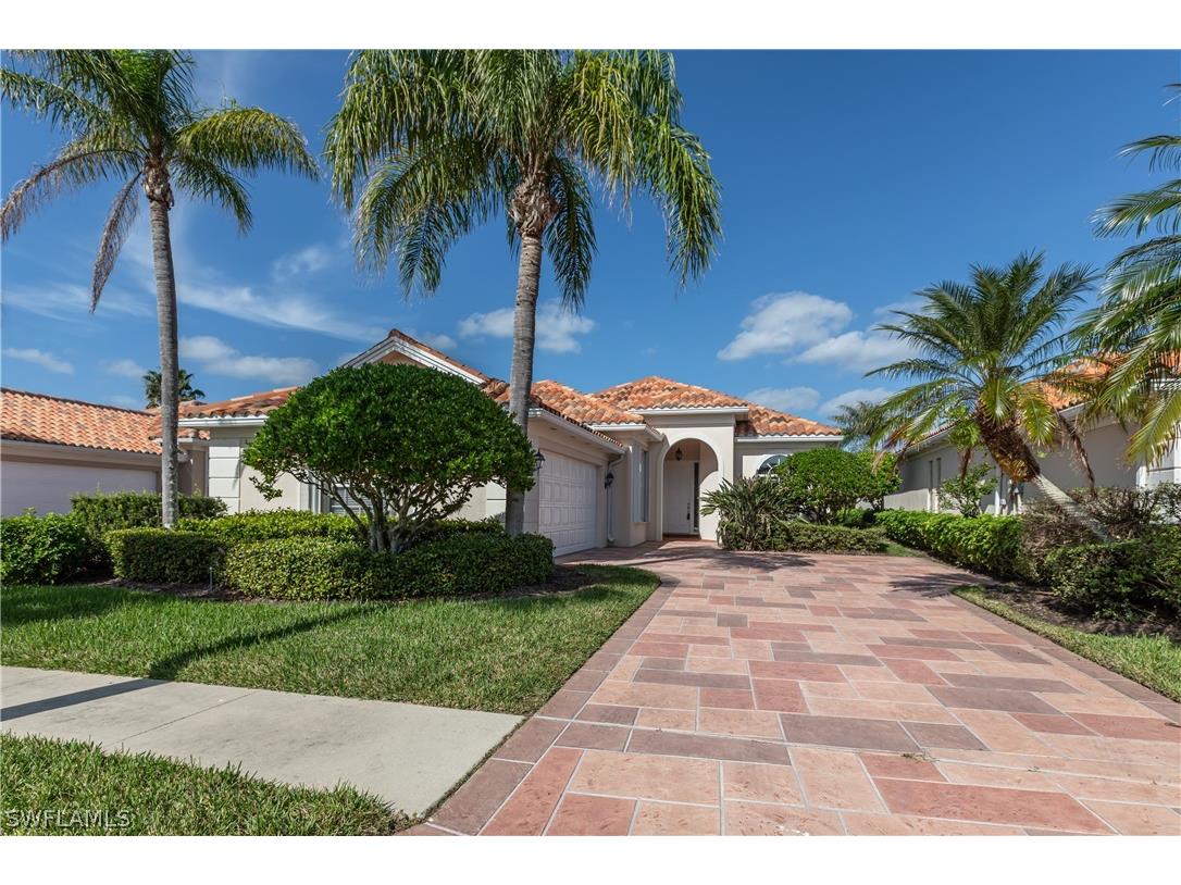 4921 San Pablo Court Naples FL 34109 222066260 image1