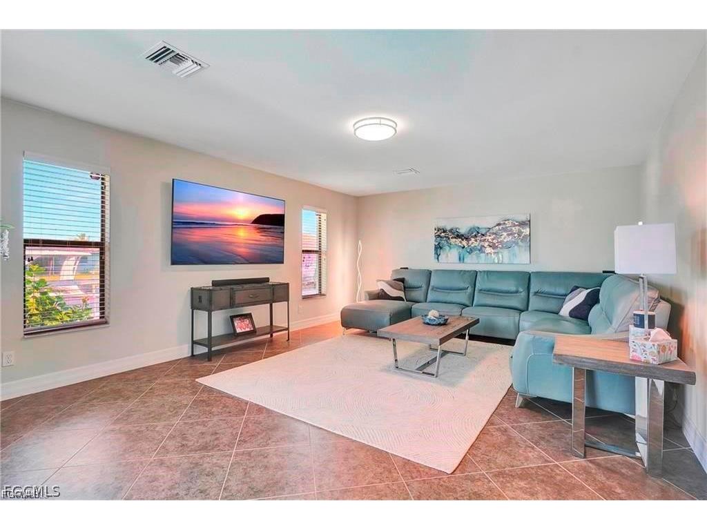 4921 Sorrento Court Cape Coral FL 33904 2026008292 image13
