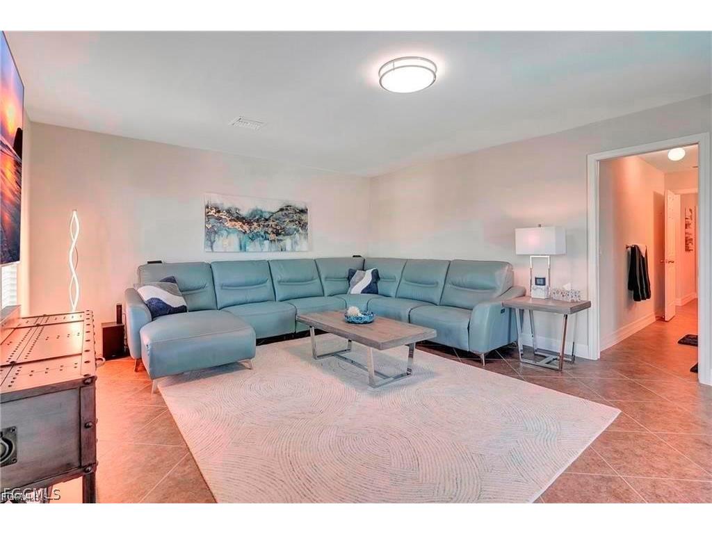 4921 Sorrento Court Cape Coral FL 33904 2026008292 image14
