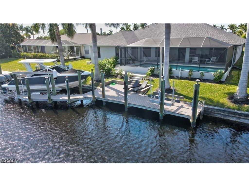 4921 Sorrento Court Cape Coral FL 33904 2026008292 image2