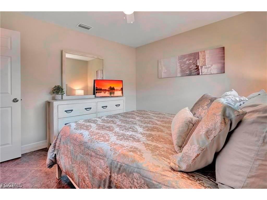 4921 Sorrento Court Cape Coral FL 33904 2026008292 image25