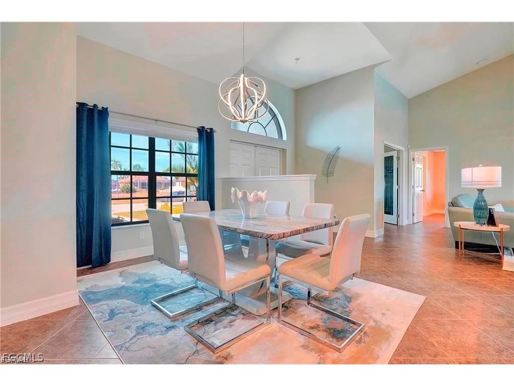 4921 Sorrento Court Cape Coral FL 33904 2026008292 image5