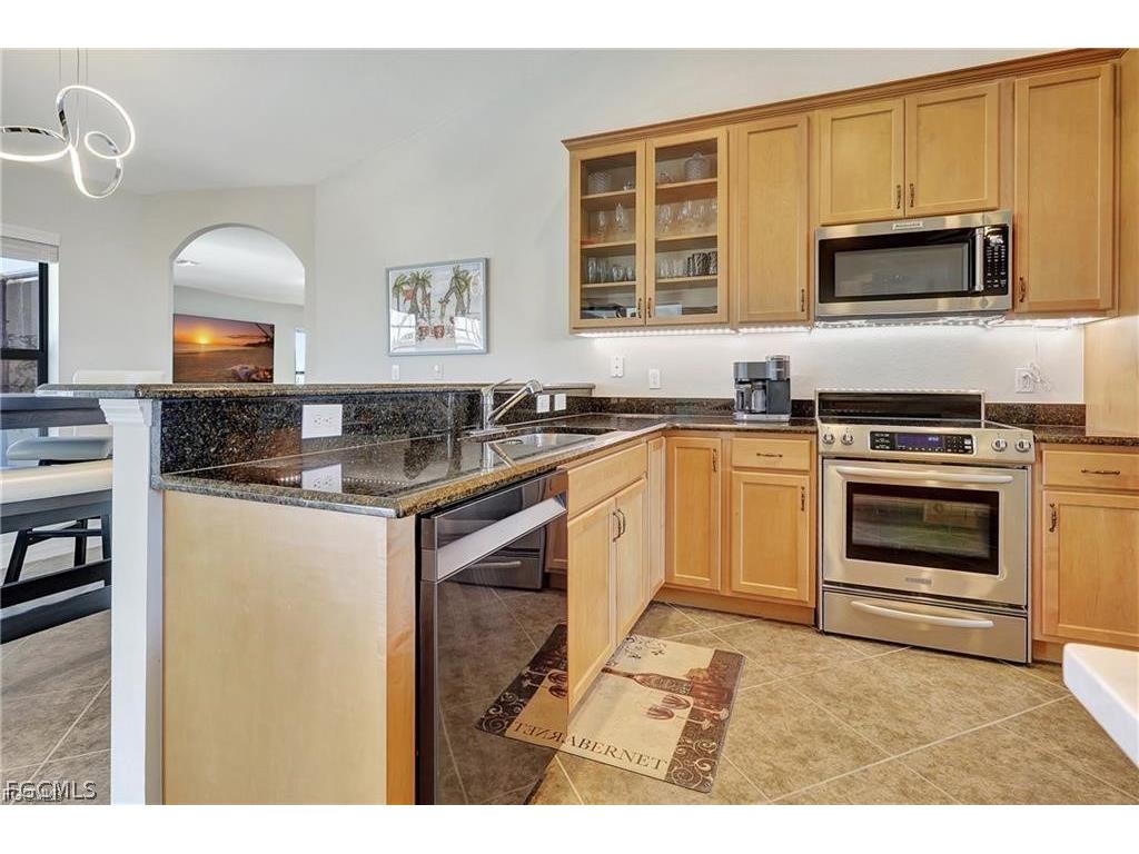 4921 Sorrento Court Cape Coral FL 33904 2026008292 image8