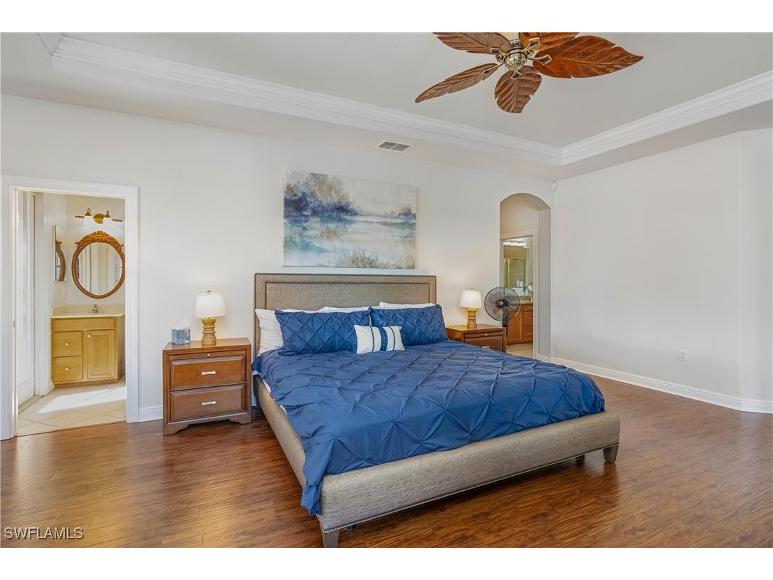 4923 Cerromar Drive Naples FL 34112 225077906 image20