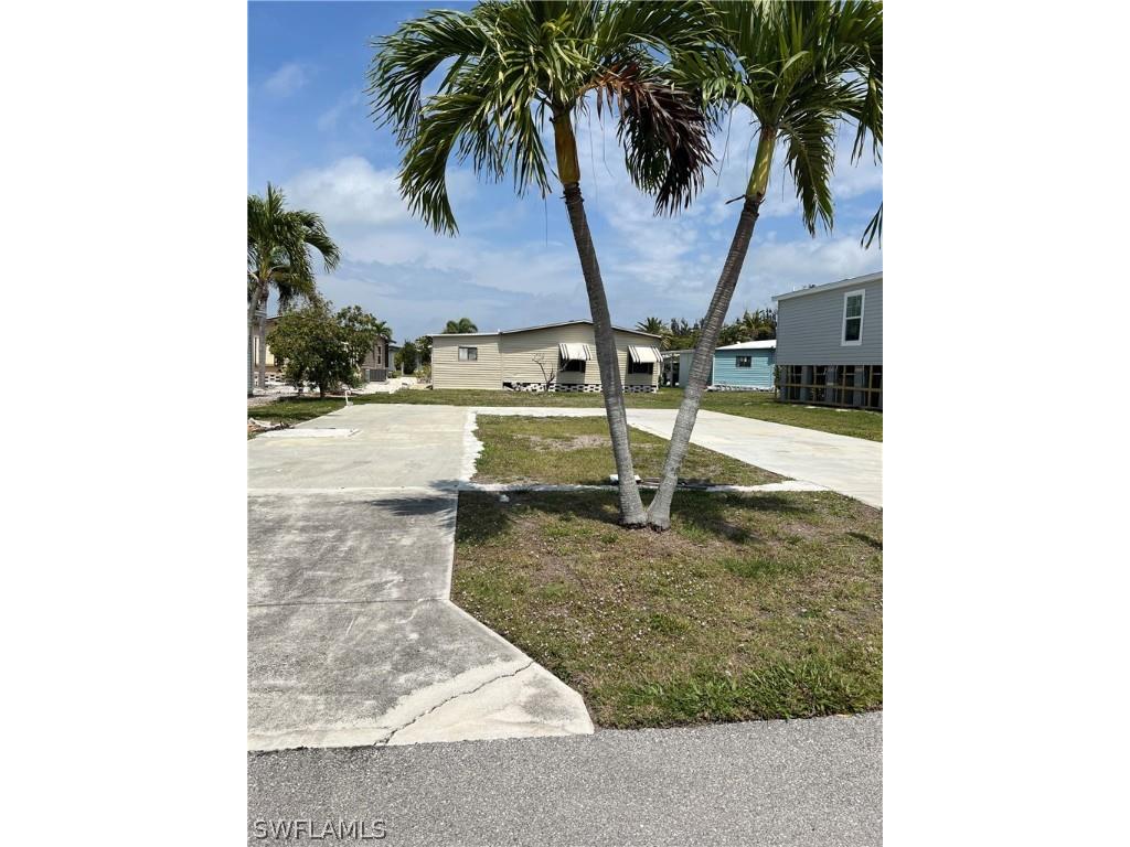 4924 Cobiac Drive Saint James City FL 33956 223021062 image1