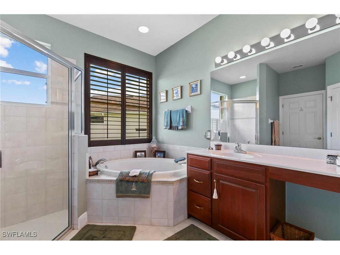 4924 Sedgewood Lane Naples FL 34112 225031190 image28