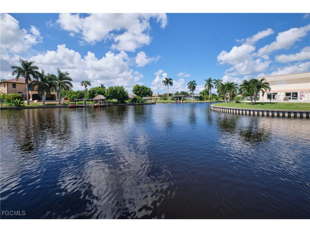 4924 Viceroy Street #B1 Cape Coral FL 33904 2025014038 image2