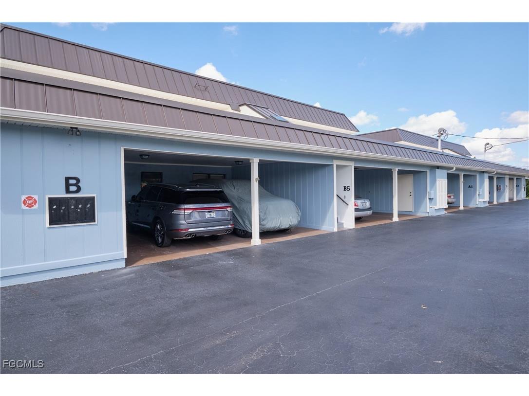 4924 Viceroy Street #B1 Cape Coral FL 33904 2025014038 image6