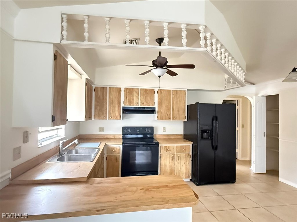 4926 Vincennes Court #5 Cape Coral FL 33904 2025007216 image1