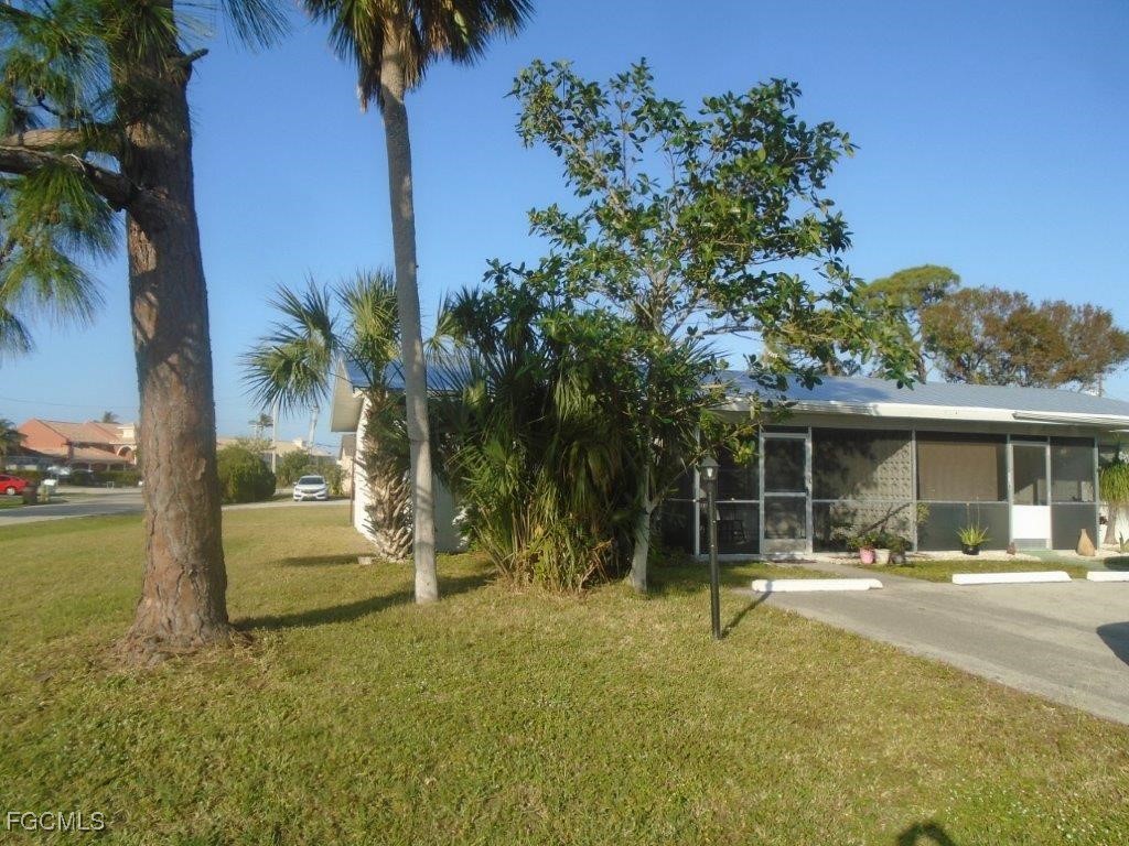 4926 York Street Cape Coral FL 33904 2025010967 image2