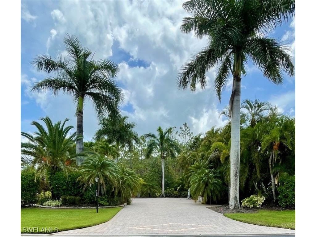 4928 Coach Lane Naples FL 34114 225075261 image1