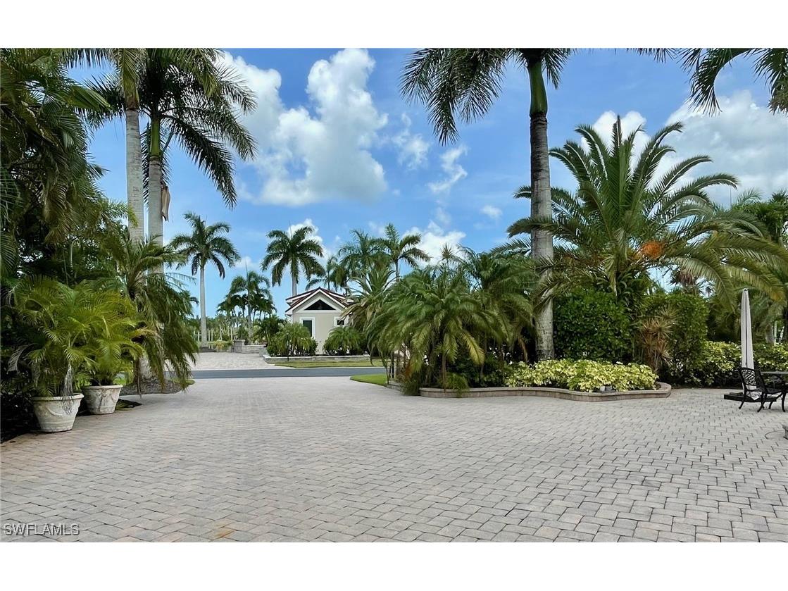 4928 Coach Lane Naples FL 34114 225075261 image6