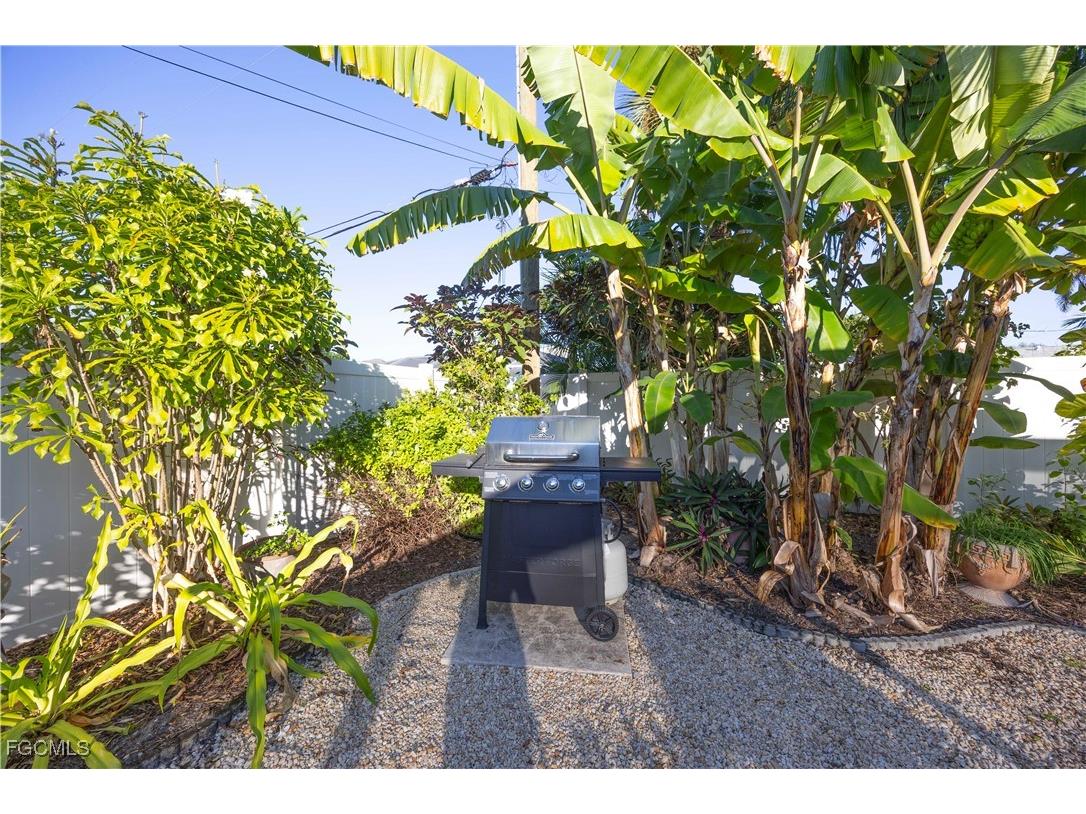 4929 Edith Esplanade Cape Coral FL 33904 2025020616 image37