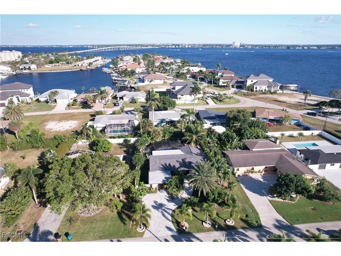 4929 Edith Esplanade Cape Coral FL 33904 2025020616 image41