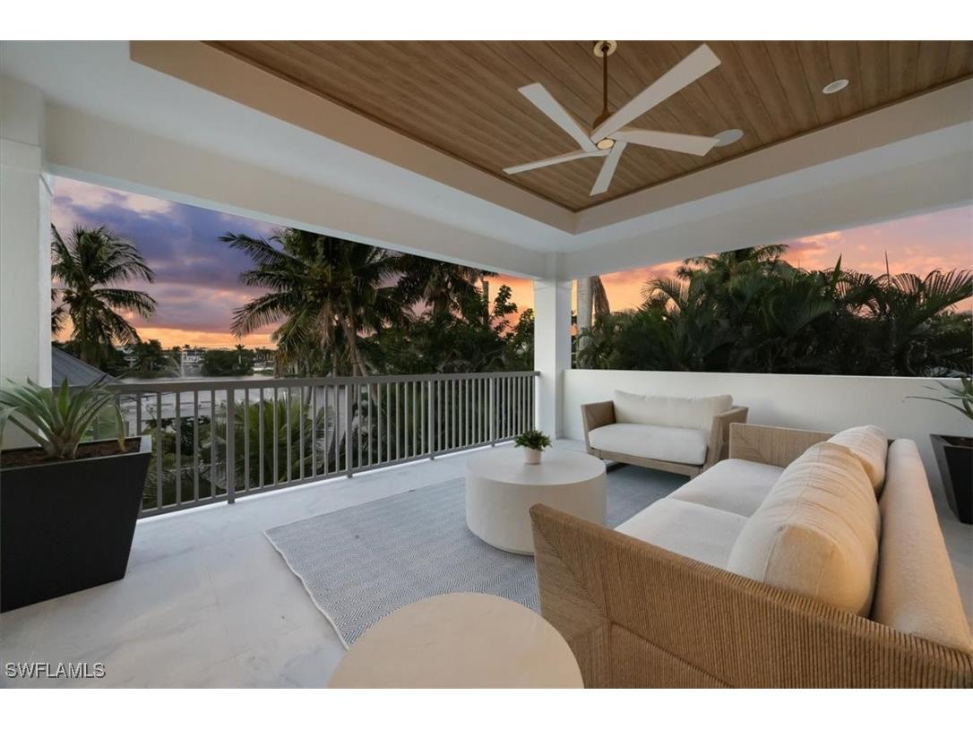 493 8th Avenue S Naples FL 34102 225077622 image5