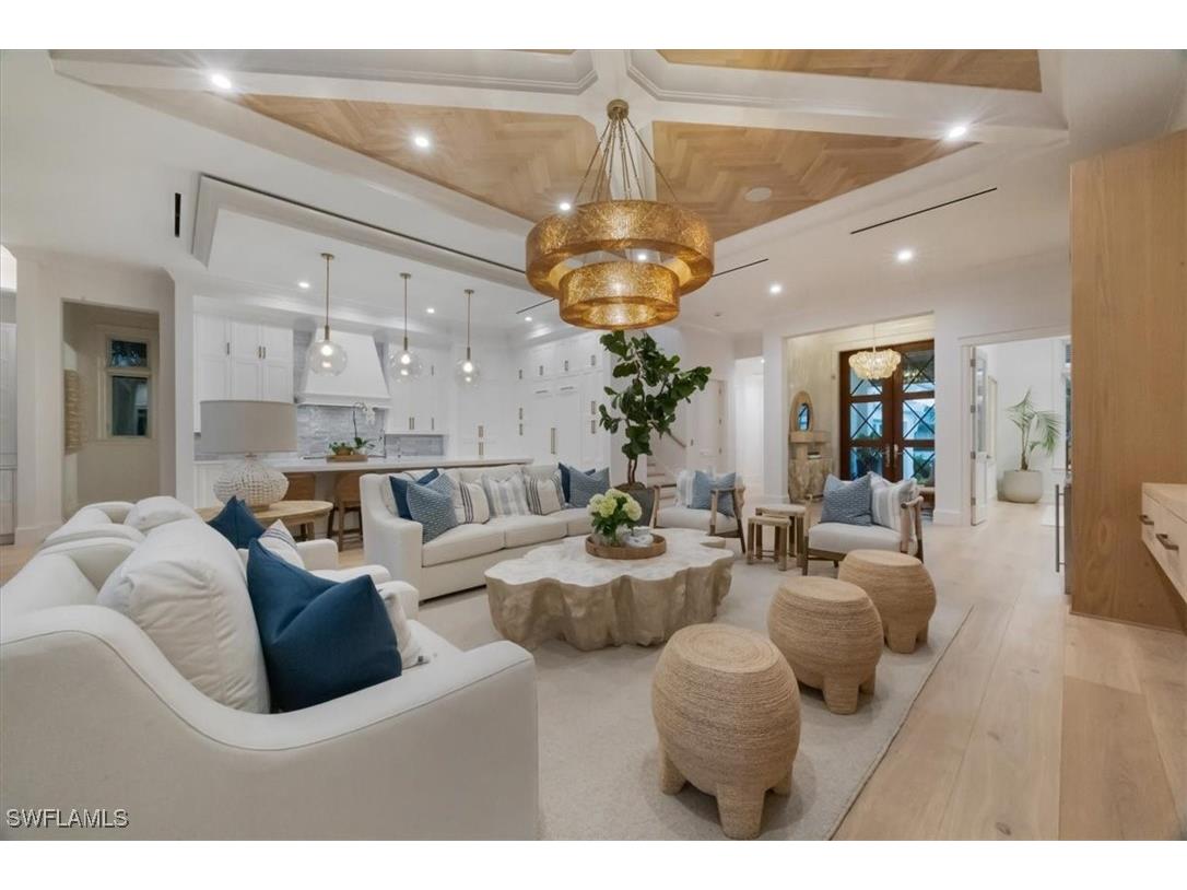 493 8th Avenue S Naples FL 34102 225077622 image9