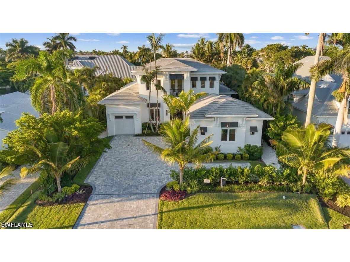 493 8th Avenue S Naples FL 34102 226016685 image40