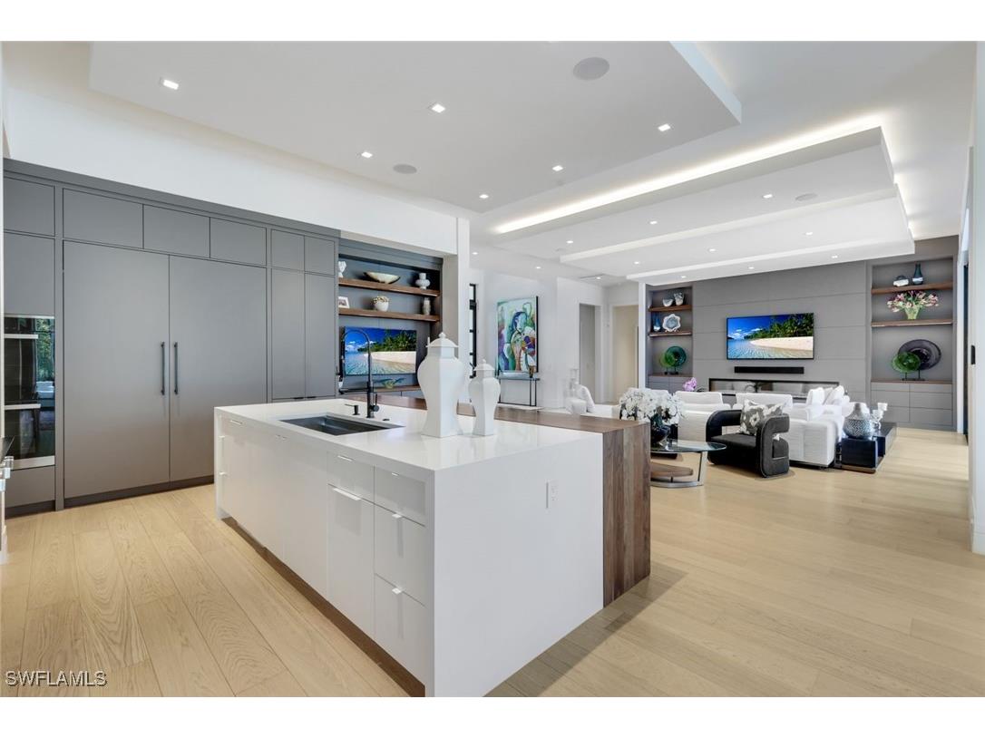 493 Carica Road Naples FL 34108 225046903 image4