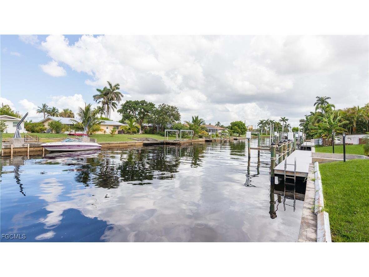 4930 Edith Esplanade Cape Coral FL 33904 2025005942 image11