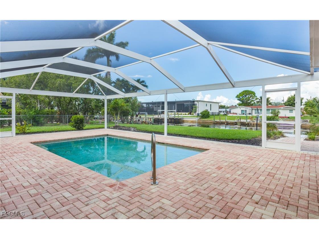 4930 Edith Esplanade Cape Coral FL 33904 2025005942 image15
