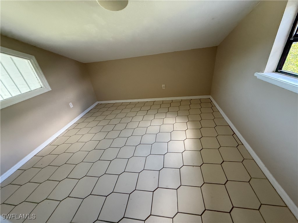 4930 Orange Grove Boulevard North Fort Myers FL 33903 225083866 image12