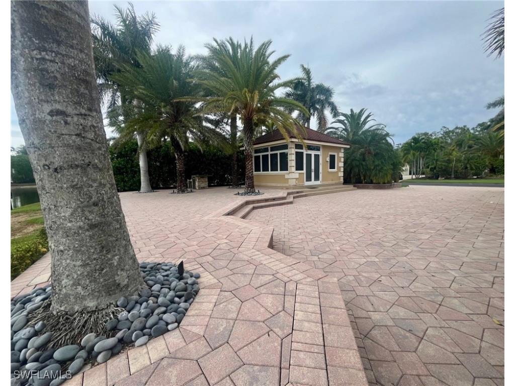 4931 Coach Lane Naples FL 34114 225075205 image8