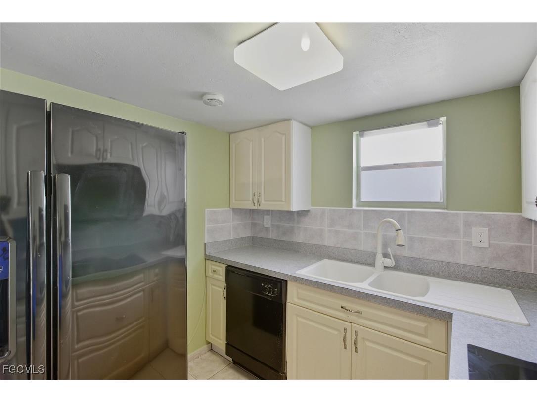 4931 Vincennes Court #6 Cape Coral FL 33904 2025013708 image15