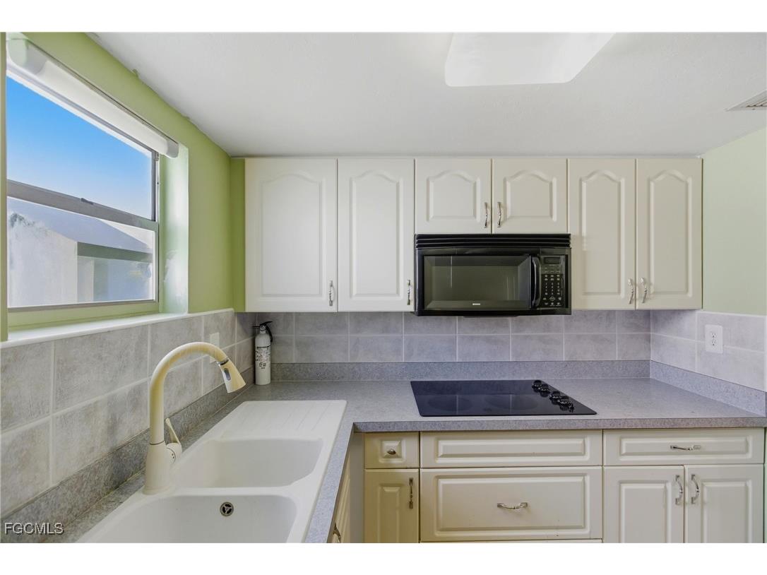 4931 Vincennes Court #6 Cape Coral FL 33904 2025013708 image16