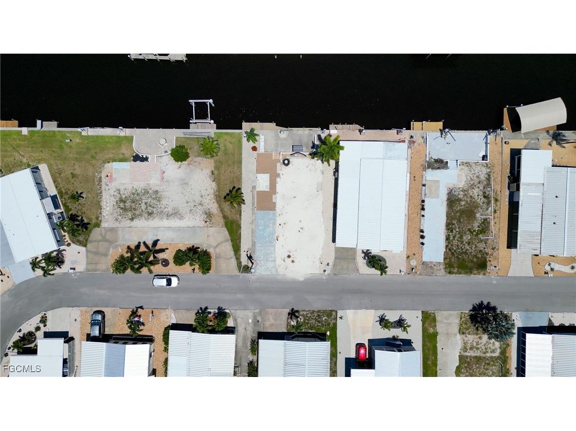 4932 Gulfgate Lane Saint James City FL 33956 2026004489 image1