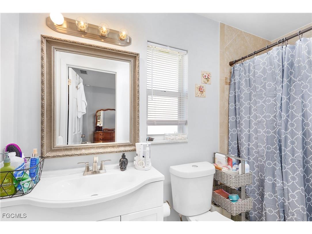 4932 Nassau Court Cape Coral FL 33904 2025020155 image14