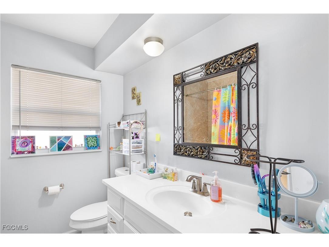 4932 Nassau Court Cape Coral FL 33904 2025020155 image15