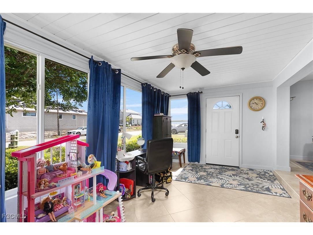 4932 Nassau Court Cape Coral FL 33904 2025020155 image4